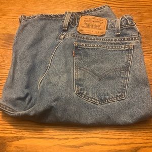 Levi jean shorts 550 relaxed fit size 38